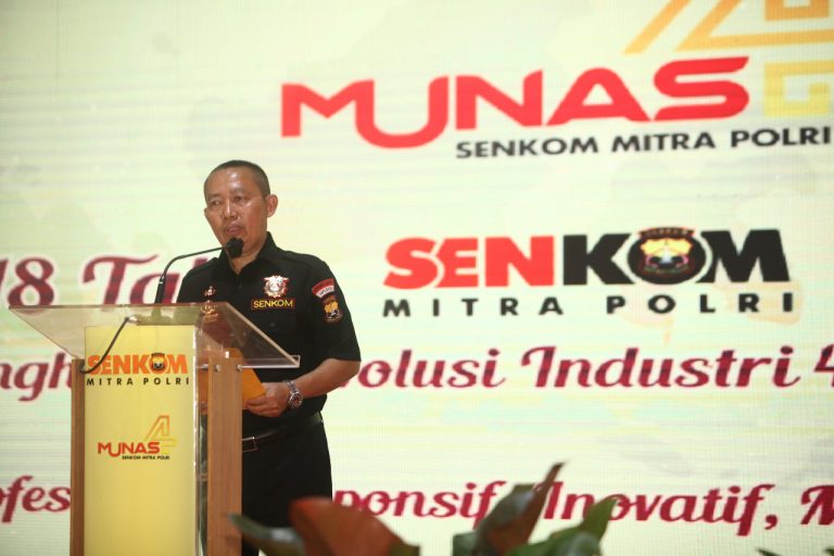 Kabaharkam Polri Resmi Buka Munas IV Senkom Mitra Polri