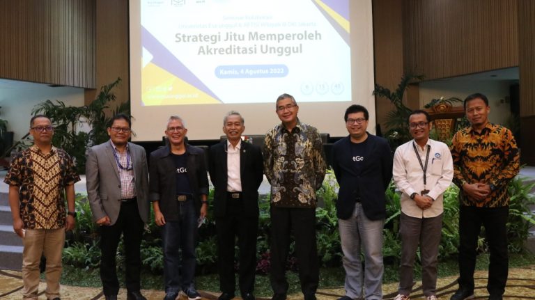 Seminar Universitas Esa Unggul Bersama APTISI Bahas Strategi Raih Akreditasi Unggul