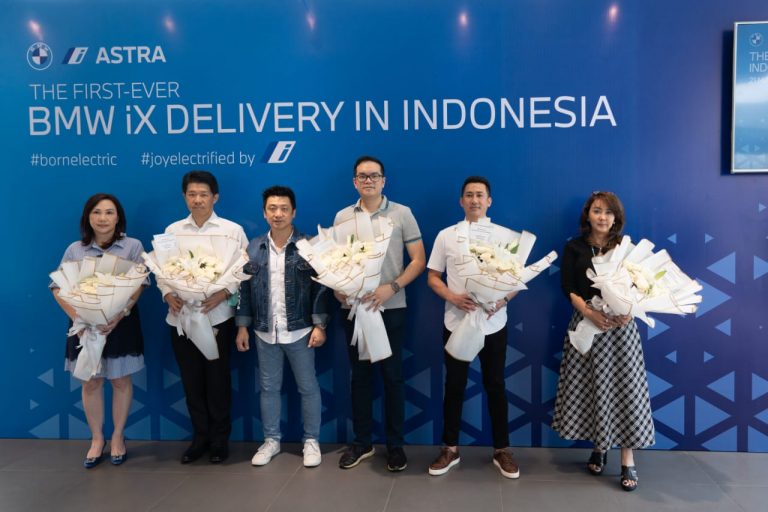 BMW Astra Serah Terima 17 Unit BMW iX Pertama Di Indonesia